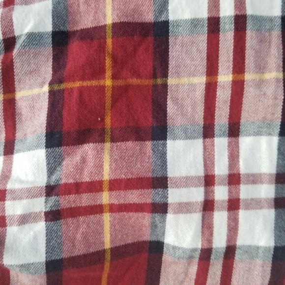 Old navy plaid shirt - Picture 2 of 3